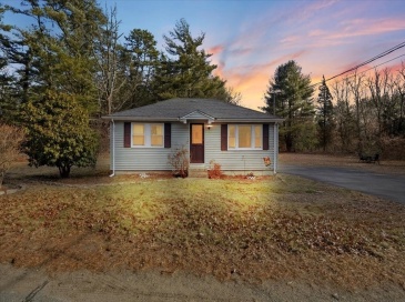 732 Staples Street, Taunton, Massachusetts, 2 Bedrooms Bedrooms, 4 Rooms Rooms,1 BathroomBathrooms,Residential,For Sale,Staples Street,73510853 732 Staples Street, Taunton, Massachusetts, 2 Bedrooms Bedrooms, 4 Rooms Rooms,1 BathroomBathrooms,Residential,For Sale,Staples Street,73510853