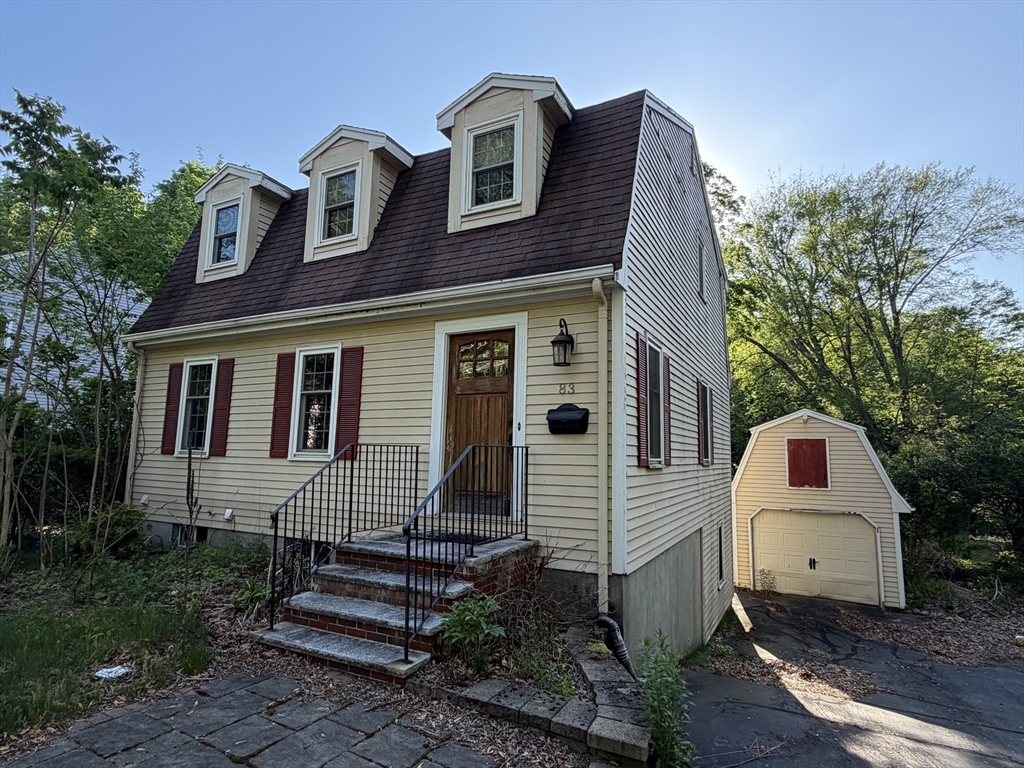 83 Seaver St, Wellesley, Massachusetts, 3 Bedrooms Bedrooms, 6 Rooms Rooms,2.5 BathroomsBathrooms,Residential,For Sale,Seaver St,73523955