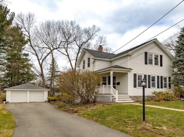 12 Woodlawn Ave, Chelmsford, Massachusetts, 4 Bedrooms Bedrooms, 8 Rooms Rooms,1.5 BathroomsBathrooms,Residential,For Sale,Woodlawn Ave,73499139