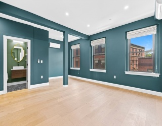 166 Salem St, Boston, Massachusetts, 2 Bedrooms Bedrooms, 5 Rooms Rooms,1 BathroomBathrooms,Residential,For Sale,Salem St,73538342