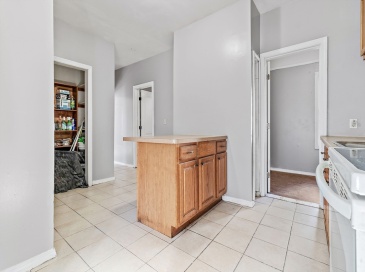 29 Newbury St, Worcester, Massachusetts, 6 Bedrooms Bedrooms, 15 Rooms Rooms,3 BathroomsBathrooms,Residential Income,For Sale,Newbury St,73538346 29 Newbury St, Worcester, Massachusetts, 6 Bedrooms Bedrooms, 15 Rooms Rooms,3 BathroomsBathrooms,Residential Income,For Sale,Newbury St,73538346