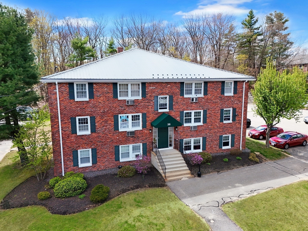 36 Ridgewood Ln, Gardner, Massachusetts, 1 Bedroom Bedrooms, 3 Rooms Rooms,1 BathroomBathrooms,Residential,For Sale,Ridgewood Ln,73538365