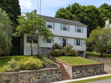 10 Radcliffe, Belmont, Massachusetts, 3 Bedrooms Bedrooms, 7 Rooms Rooms,2.5 BathroomsBathrooms,Residential,For Sale,Radcliffe,73538356 10 Radcliffe, Belmont, Massachusetts, 3 Bedrooms Bedrooms, 7 Rooms Rooms,2.5 BathroomsBathrooms,Residential,For Sale,Radcliffe,73538356