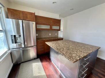 253 Belgrade Ave, Boston, Massachusetts, 2 Bedrooms Bedrooms, 6 Rooms Rooms,1 BathroomBathrooms,Residential Lease,For Rent,Belgrade Ave,73538392