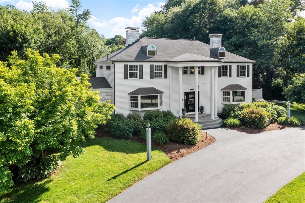 1 Bryant Avenue, Shrewsbury, Massachusetts, 5 Bedrooms Bedrooms, 12 Rooms Rooms,4 BathroomsBathrooms,Residential,For Sale,Bryant Avenue,73538355