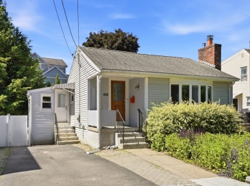 100 Westland Ave, Newton, Massachusetts, 3 Bedrooms Bedrooms, 6 Rooms Rooms,1.5 BathroomsBathrooms,Residential,For Sale,Westland Ave,73538433 100 Westland Ave, Newton, Massachusetts, 3 Bedrooms Bedrooms, 6 Rooms Rooms,1.5 BathroomsBathrooms,Residential,For Sale,Westland Ave,73538433