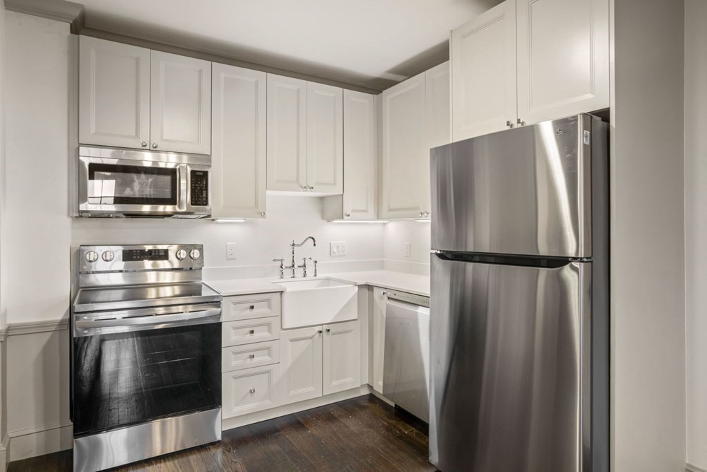 9 Dana Street, Cambridge, Massachusetts, 3 Bedrooms Bedrooms, 5 Rooms Rooms,2 BathroomsBathrooms,Residential Lease,For Rent,Dana Street,73538442