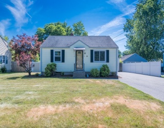 73 Catalpa Ter, Springfield, Massachusetts, 2 Bedrooms Bedrooms, 4 Rooms Rooms,1 BathroomBathrooms,Residential,For Sale,Catalpa Ter,73538457