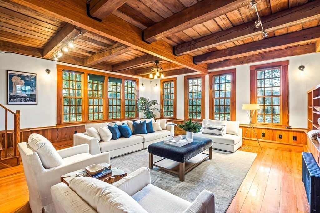 255 River, Cambridge, Massachusetts, 3 Bedrooms Bedrooms, 11 Rooms Rooms,2.5 BathroomsBathrooms,Residential Lease,For Rent,River,73538461