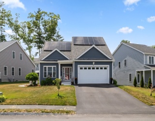 59 Tea Party Drive, Uxbridge, Massachusetts, 3 Bedrooms Bedrooms, 6 Rooms Rooms,2.5 BathroomsBathrooms,Residential,For Sale,Tea Party Drive,73538562
