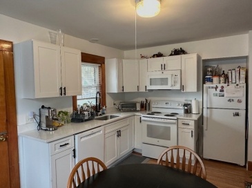 27 Mount Vernon St, Reading, Massachusetts, 2 Bedrooms Bedrooms, 4 Rooms Rooms,1 BathroomBathrooms,Residential Lease,For Rent,Mount Vernon St,73538484 27 Mount Vernon St, Reading, Massachusetts, 2 Bedrooms Bedrooms, 4 Rooms Rooms,1 BathroomBathrooms,Residential Lease,For Rent,Mount Vernon St,73538484