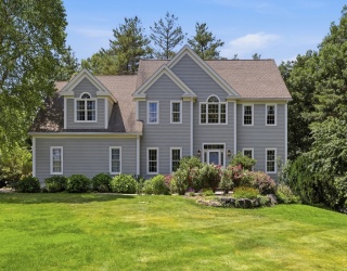 21 Sylvan Drive, Stow, Massachusetts, 4 Bedrooms Bedrooms, 10 Rooms Rooms,2.5 BathroomsBathrooms,Residential,For Sale,Sylvan Drive,73538488