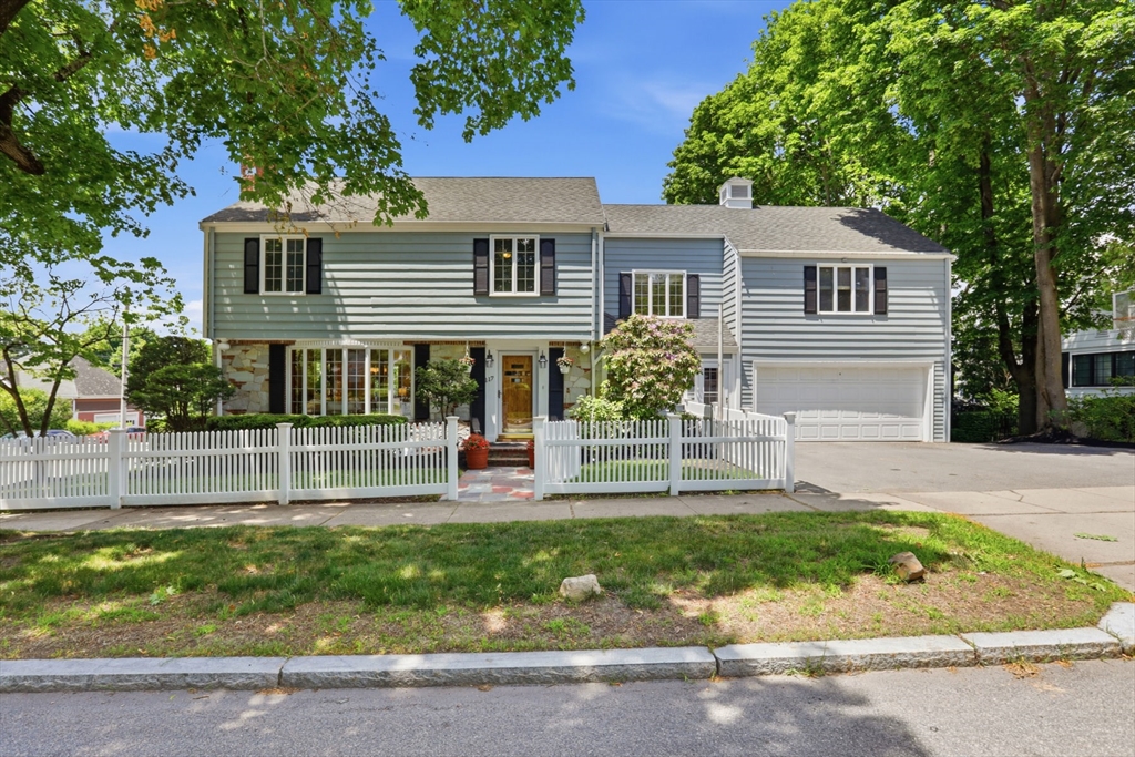 117 Highland Ave, Winchester, Massachusetts, 5 Bedrooms Bedrooms, 12 Rooms Rooms,3.5 BathroomsBathrooms,Residential,For Sale,Highland Ave,73538393