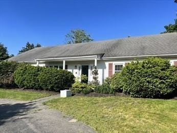 3 Hearthstone Cir, Natick, Massachusetts, 4 Bedrooms Bedrooms, 6 Rooms Rooms,2 BathroomsBathrooms,Residential Lease,For Rent,Hearthstone Cir,73538536