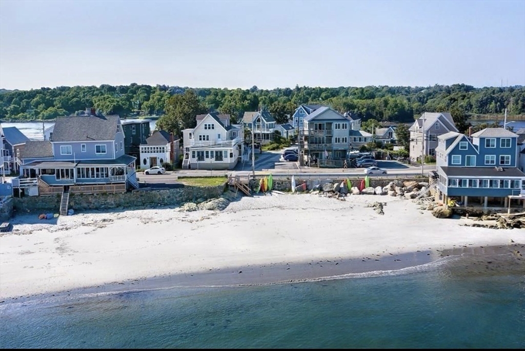 179 Atlantic Ave, Hull, Massachusetts, 5 Bedrooms Bedrooms, 13 Rooms Rooms,3.5 BathroomsBathrooms,Residential Income,For Sale,Atlantic Ave,73538535