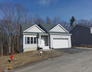 197D Crownshield, Uxbridge, Massachusetts, 3 Bedrooms Bedrooms, 7 Rooms Rooms,2.5 BathroomsBathrooms,Residential,For Sale,Crownshield,73538227