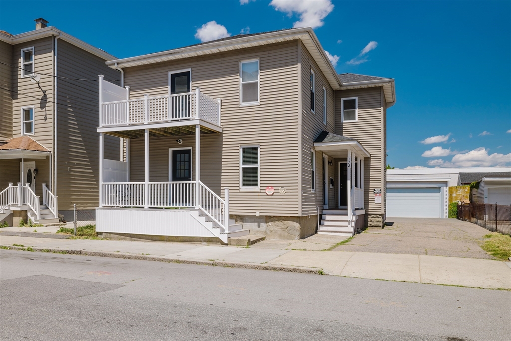 172 Nashua St, Fall River, Massachusetts, 4 Bedrooms Bedrooms, 8 Rooms Rooms,2 BathroomsBathrooms,Residential Income,For Sale,Nashua St,73538766
