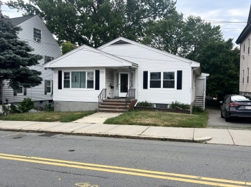 373 Winthrop St., Winthrop, Massachusetts, 2 Bedrooms Bedrooms, 5 Rooms Rooms,1 BathroomBathrooms,Residential Lease,For Rent,Winthrop St.,73538770 373 Winthrop St., Winthrop, Massachusetts, 2 Bedrooms Bedrooms, 5 Rooms Rooms,1 BathroomBathrooms,Residential Lease,For Rent,Winthrop St.,73538770