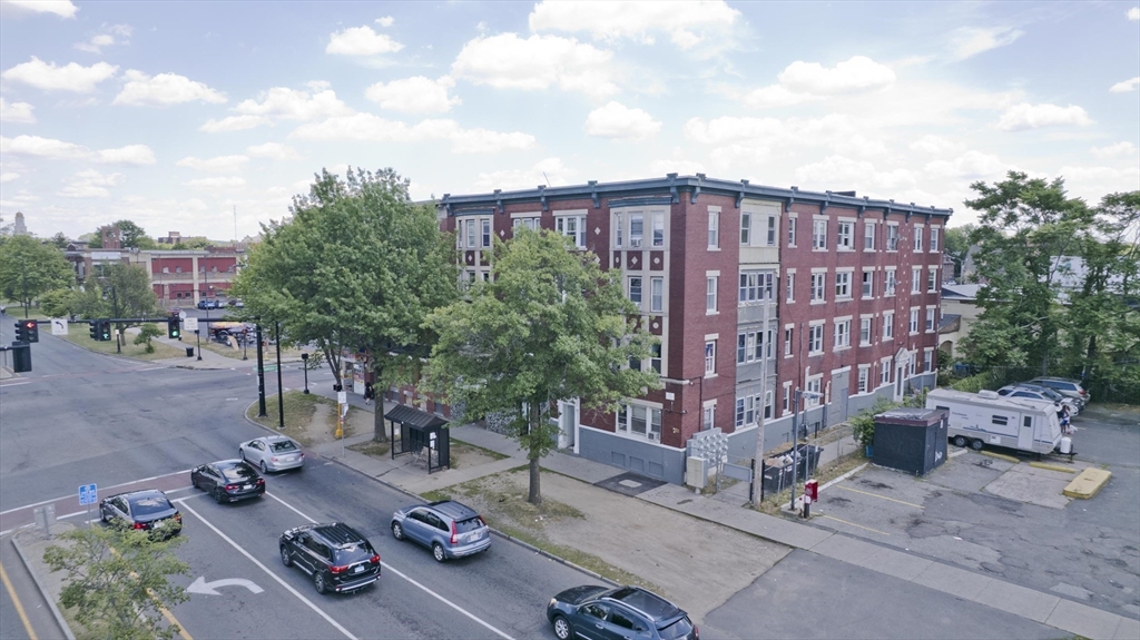 683-687 State St, Springfield, Massachusetts, 25 Bedrooms Bedrooms, 51 Rooms Rooms,16 BathroomsBathrooms,Residential Income,For Sale,State St,73538738