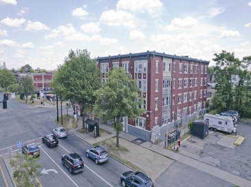 683-687 State St, Springfield, Massachusetts, 25 Bedrooms Bedrooms, 51 Rooms Rooms,16 BathroomsBathrooms,Residential Income,For Sale,State St,73538738