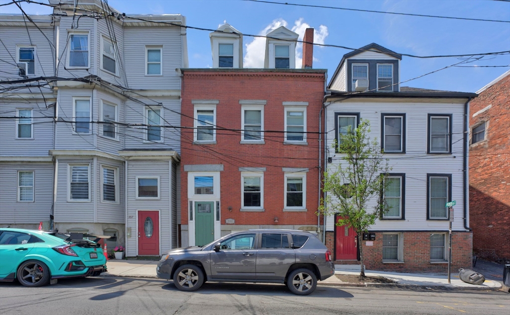 353 Sumner, Boston, Massachusetts, 2 Bedrooms Bedrooms, 6 Rooms Rooms,2 BathroomsBathrooms,Residential Lease,For Rent,Sumner,73538806