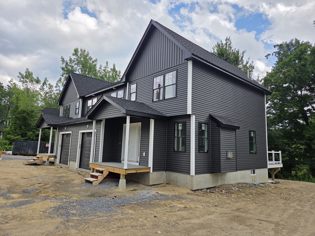 792 Massachusetts Avenue, Lunenburg, Massachusetts, 3 Bedrooms Bedrooms, 6 Rooms Rooms,2.5 BathroomsBathrooms,Residential,For Sale,Massachusetts Avenue,73538819