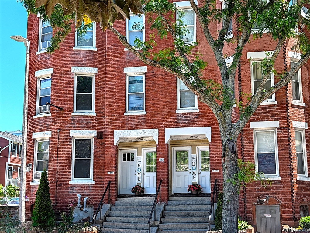 140-142 Blue Hill Ave, Boston, Massachusetts, 15 Bedrooms Bedrooms, 30 Rooms Rooms,6 BathroomsBathrooms,Residential Income,For Sale,Blue Hill Ave,73538823