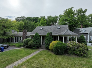 18 North Ave, Attleboro, Massachusetts, 5 Bedrooms Bedrooms, 8 Rooms Rooms,3 BathroomsBathrooms,Residential Income,For Sale,North Ave,73536842