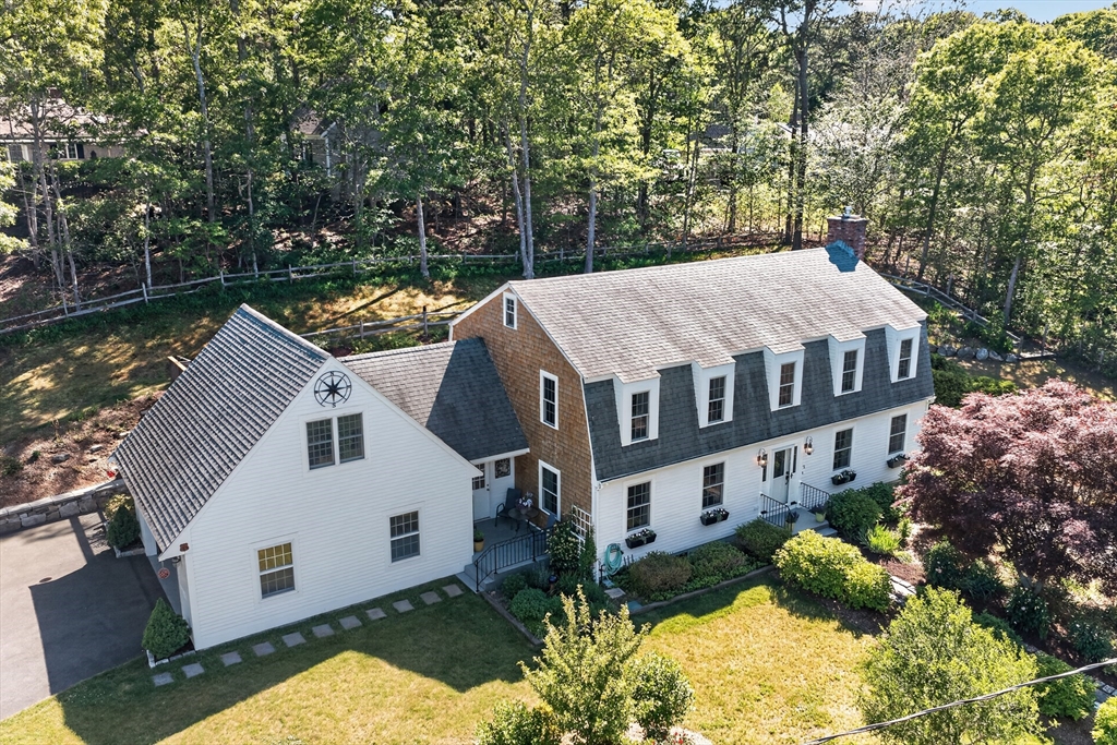 7 Valley Road, Brewster, Massachusetts, 4 Bedrooms Bedrooms, 8 Rooms Rooms,2.5 BathroomsBathrooms,Residential,For Sale,Valley Road,73538759