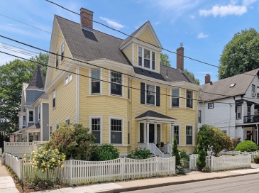 10 Brewer St, Boston, Massachusetts, 4 Bedrooms Bedrooms, 9 Rooms Rooms,3.5 BathroomsBathrooms,Residential,For Sale,Brewer St,73538858