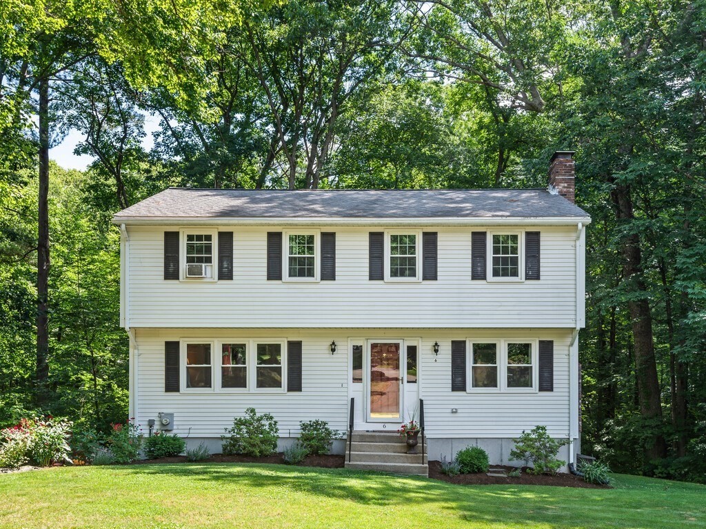 6 Berkley Rd, Milford, Massachusetts, 4 Bedrooms Bedrooms, 8 Rooms Rooms,2.5 BathroomsBathrooms,Residential,For Sale,Berkley Rd,73538652