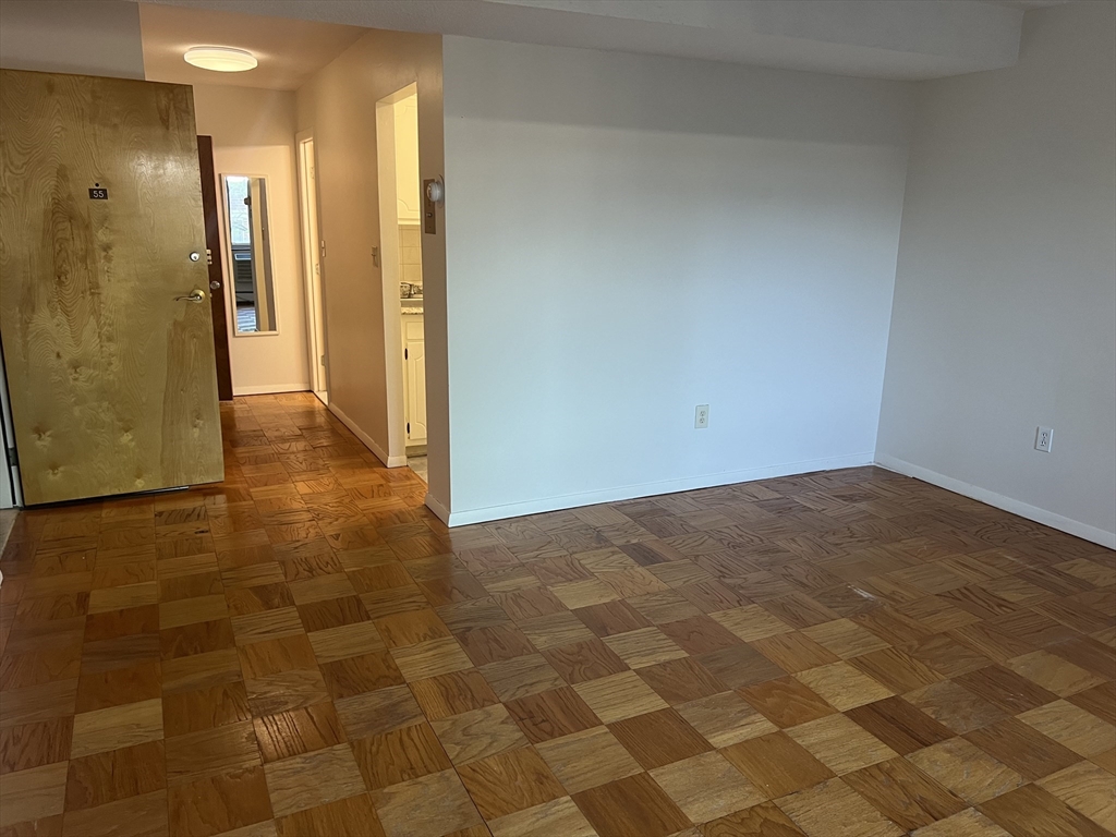 287 Harvard St, Cambridge, Massachusetts, 1 Bedroom Bedrooms, ,1 BathroomBathrooms,Residential Lease,For Rent,Harvard St,73538680