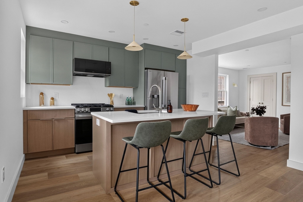 146 Jaques St, Somerville, Massachusetts, 3 Bedrooms Bedrooms, 5 Rooms Rooms,2 BathroomsBathrooms,Residential,For Sale,Jaques St,73538586