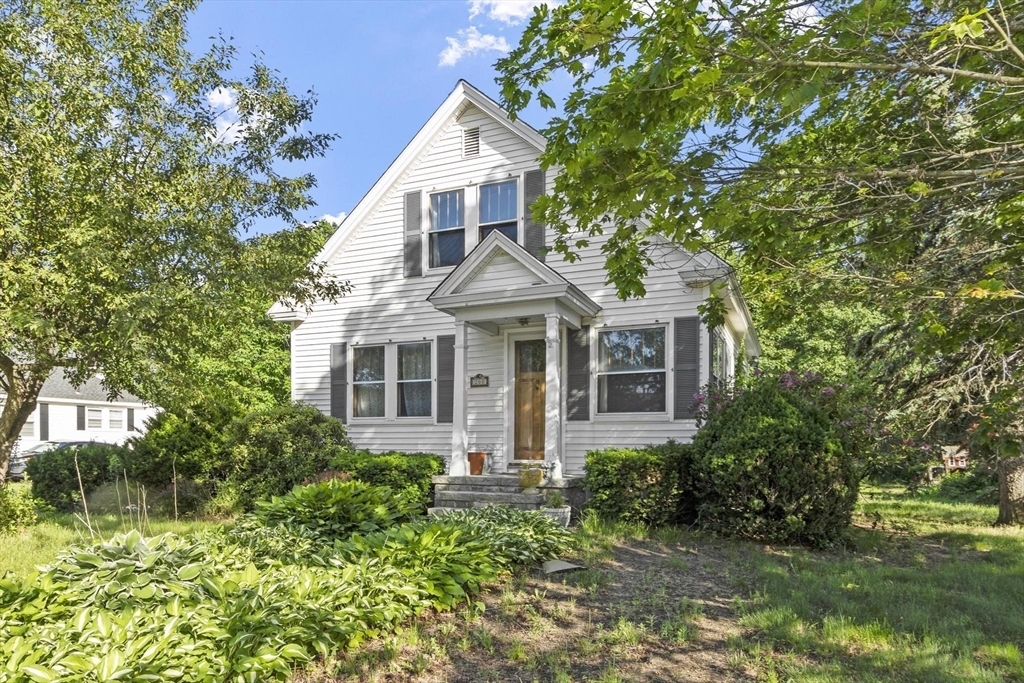 200 Groton Rd, Chelmsford, Massachusetts, 3 Bedrooms Bedrooms, 6 Rooms Rooms,2 BathroomsBathrooms,Residential,For Sale,Groton Rd,73538746