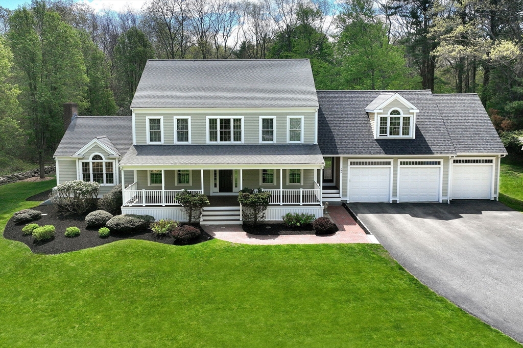 185 Booth Hill Rd, Scituate, Massachusetts, 4 Bedrooms Bedrooms, 9 Rooms Rooms,2.5 BathroomsBathrooms,Residential,For Sale,Booth Hill Rd,73538664
