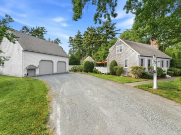536 Plymouth St, Middleboro, Massachusetts, 3 Bedrooms Bedrooms, 8 Rooms Rooms,2 BathroomsBathrooms,Residential,For Sale,Plymouth St,73537380 536 Plymouth St, Middleboro, Massachusetts, 3 Bedrooms Bedrooms, 8 Rooms Rooms,2 BathroomsBathrooms,Residential,For Sale,Plymouth St,73537380