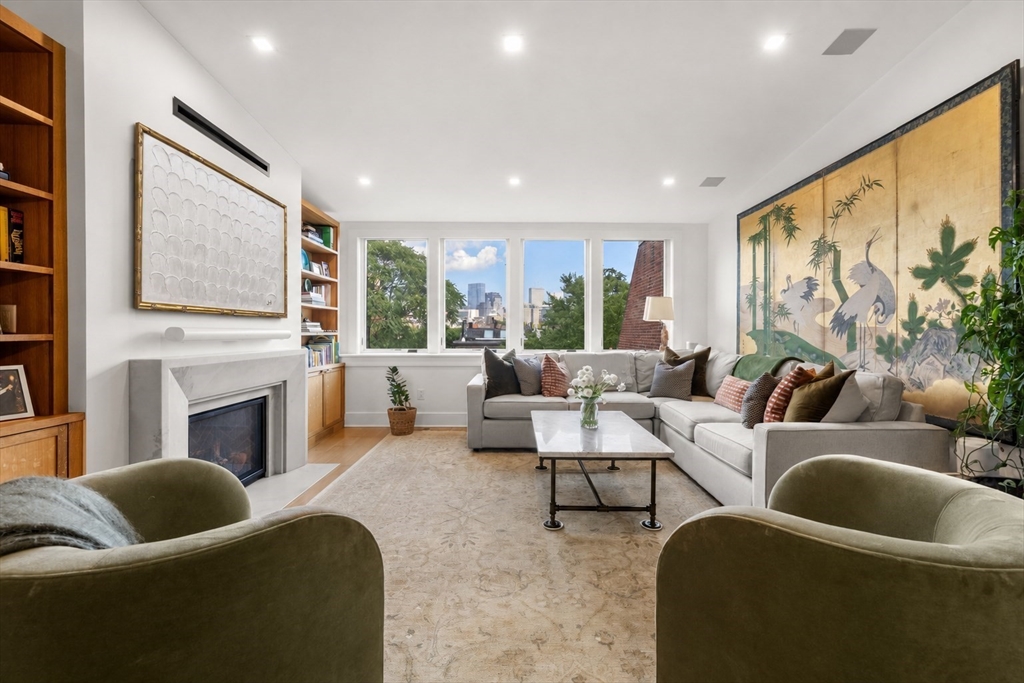 43 Union Park, Boston, Massachusetts, 3 Bedrooms Bedrooms, 5 Rooms Rooms,2.5 BathroomsBathrooms,Residential,For Sale,Union Park,73538863