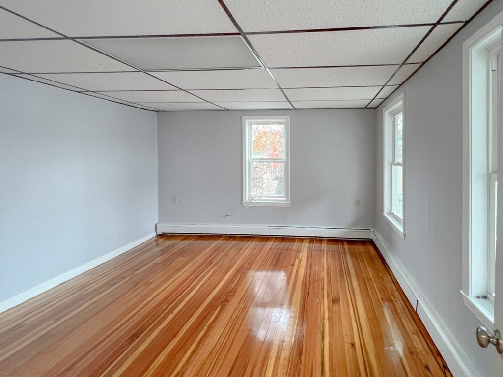 20 Wilson Avenue, Somerville, Massachusetts, 1 Bedroom Bedrooms, 4 Rooms Rooms,1 BathroomBathrooms,Residential Lease,For Rent,Wilson Avenue,73531394