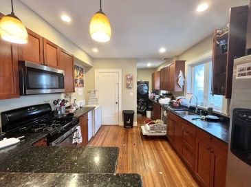 7 Boulevard, Boston, Massachusetts, 5 Bedrooms Bedrooms, 7 Rooms Rooms,2 BathroomsBathrooms,Residential Lease,For Rent,Boulevard,73493177 7 Boulevard, Boston, Massachusetts, 5 Bedrooms Bedrooms, 7 Rooms Rooms,2 BathroomsBathrooms,Residential Lease,For Rent,Boulevard,73493177