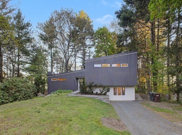 36 Harmony Hill, Dedham, Massachusetts, 3 Bedrooms Bedrooms, 7 Rooms Rooms,2 BathroomsBathrooms,Residential Lease,For Rent,Harmony Hill,73514851 36 Harmony Hill, Dedham, Massachusetts, 3 Bedrooms Bedrooms, 7 Rooms Rooms,2 BathroomsBathrooms,Residential Lease,For Rent,Harmony Hill,73514851