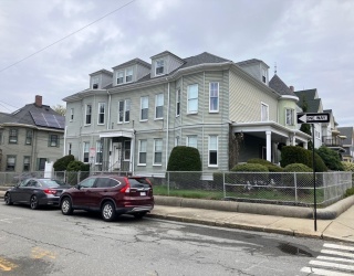 67 Benton Rd, Somerville, Massachusetts, 2 Bedrooms Bedrooms, 5 Rooms Rooms,1 BathroomBathrooms,Residential Lease,For Rent,Benton Rd,73538921