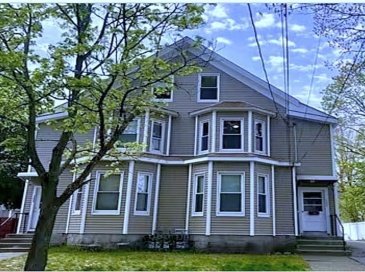 127 Brown, Waltham, Massachusetts, 3 Bedrooms Bedrooms, 6 Rooms Rooms,1 BathroomBathrooms,Residential Lease,For Rent,Brown,73538986