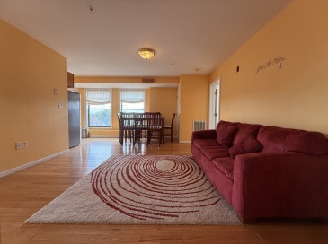 58 Almont, Malden, Massachusetts, 2 Bedrooms Bedrooms, 4 Rooms Rooms,1 BathroomBathrooms,Residential Lease,For Rent,Almont,73538995