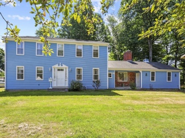 84 Brewster Rd, West Springfield, Massachusetts, 4 Bedrooms Bedrooms, 11 Rooms Rooms,3 BathroomsBathrooms,Residential Lease,For Rent,Brewster Rd,73538981