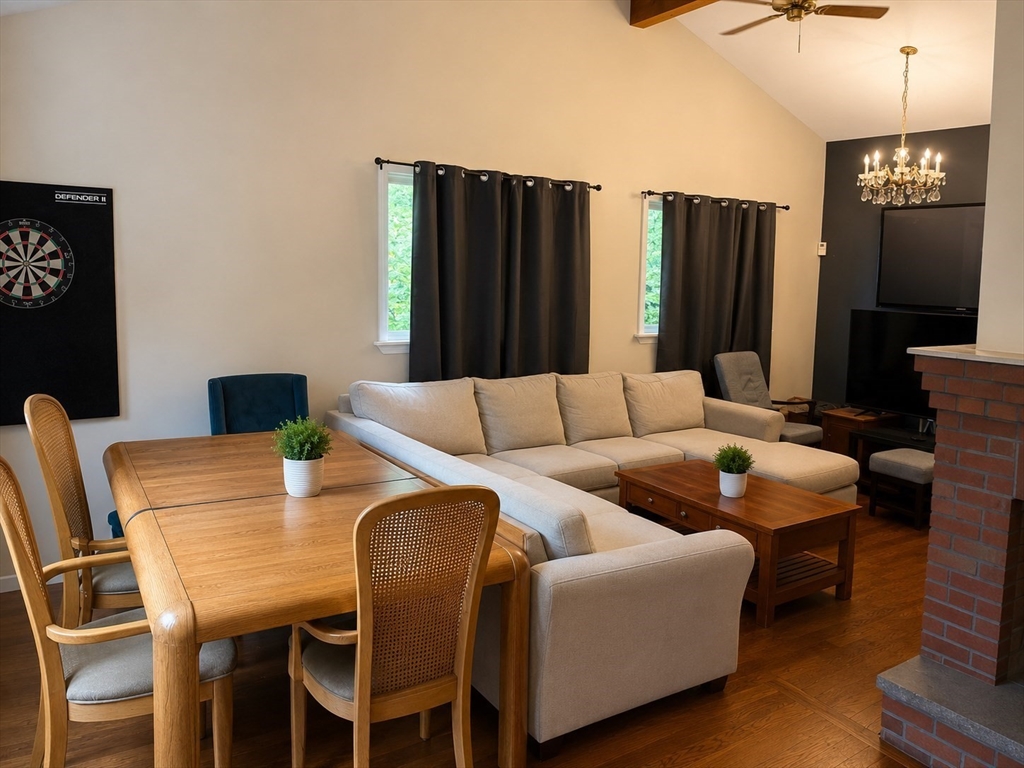 191 Kenrick Street, Boston, Massachusetts, 4 Bedrooms Bedrooms, 10 Rooms Rooms,2 BathroomsBathrooms,Residential Lease,For Rent,Kenrick Street,73539011