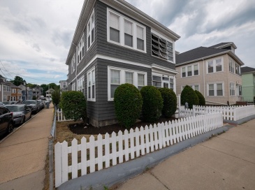 590 Gallivan Blvd, Boston, Massachusetts, 10 Bedrooms Bedrooms, 13 Rooms Rooms,6 BathroomsBathrooms,Residential Income,For Sale,Gallivan Blvd,73539055