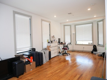 15 Maywood, Boston, Massachusetts, 3 Bedrooms Bedrooms, 5 Rooms Rooms,2 BathroomsBathrooms,Residential Lease,For Rent,Maywood,73538972