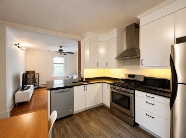 64 White Pl, Brookline, Massachusetts, 2 Bedrooms Bedrooms, 6 Rooms Rooms,1 BathroomBathrooms,Residential Lease,For Rent,White Pl,73539073