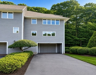 701 Sherwood Forrest Lane, Saugus, Massachusetts, 3 Bedrooms Bedrooms, 6 Rooms Rooms,1.5 BathroomsBathrooms,Residential Lease,For Rent,Sherwood Forrest Lane,73539079