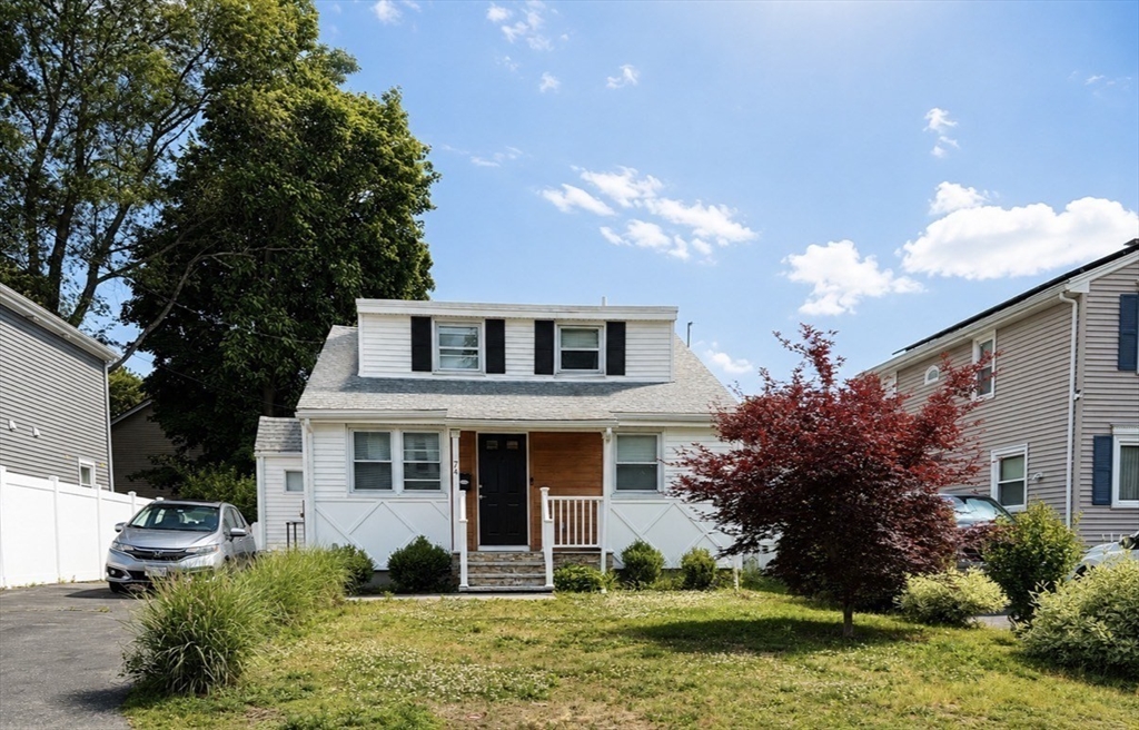 74 Seminole Ave, Waltham, Massachusetts, 4 Bedrooms Bedrooms, 7 Rooms Rooms,2.5 BathroomsBathrooms,Residential Lease,For Rent,Seminole Ave,73539077